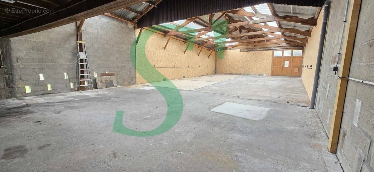 Commerce à CHAUMONT-EN-VEXIN