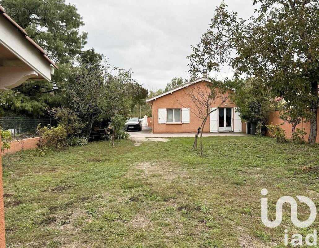 Photo 1 - Maison à DECINES-CHARPIEU