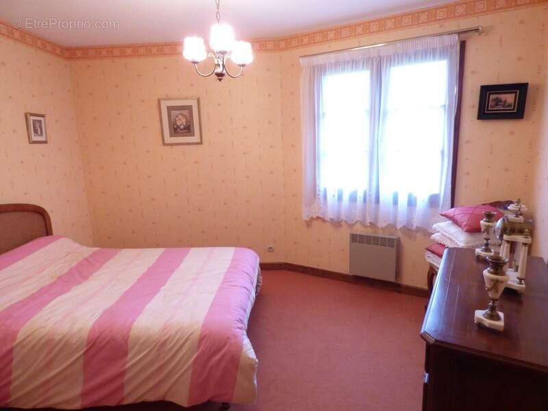 Maison à BOURBON-L'ARCHAMBAULT