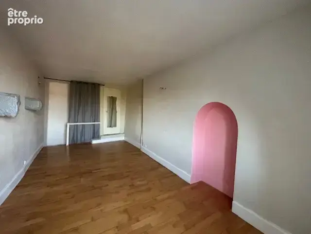 EXCLUSIVITE, maison 2 chambres, terrasse, jardin et dépendance en quartier historique. - photo 2