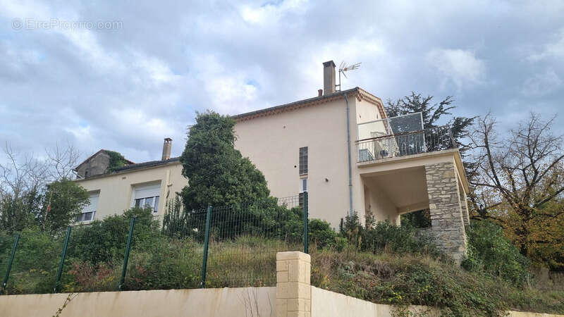 Appartement à SAINT-PRIVAT-DES-VIEUX