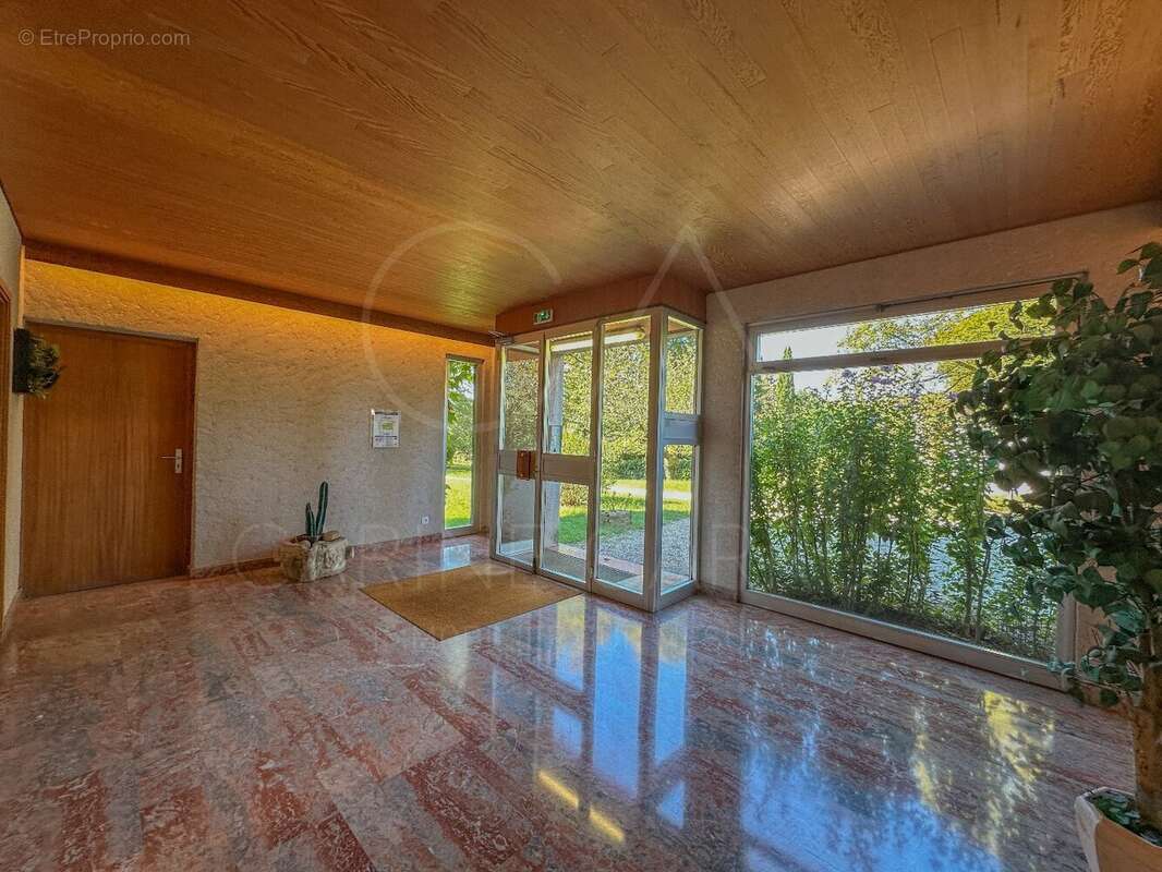 Appartement à CRAPONNE