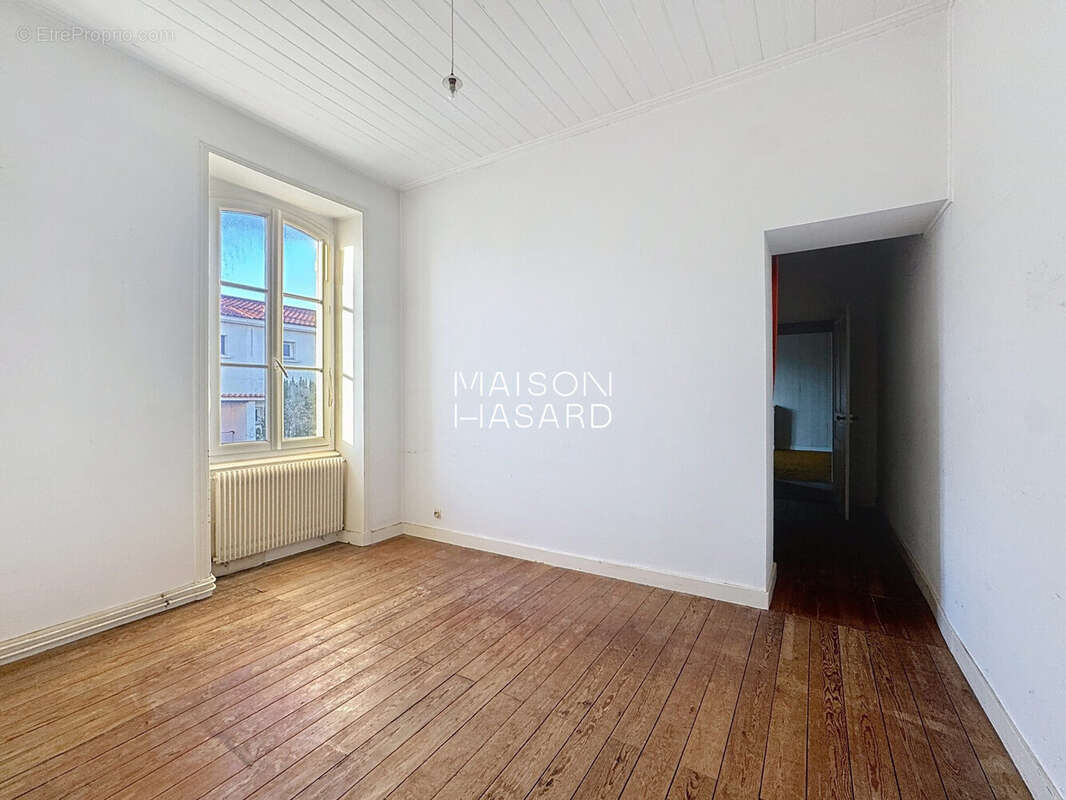 Maison 283 m² à Talmont-Saint-Hilaire  - photo 5