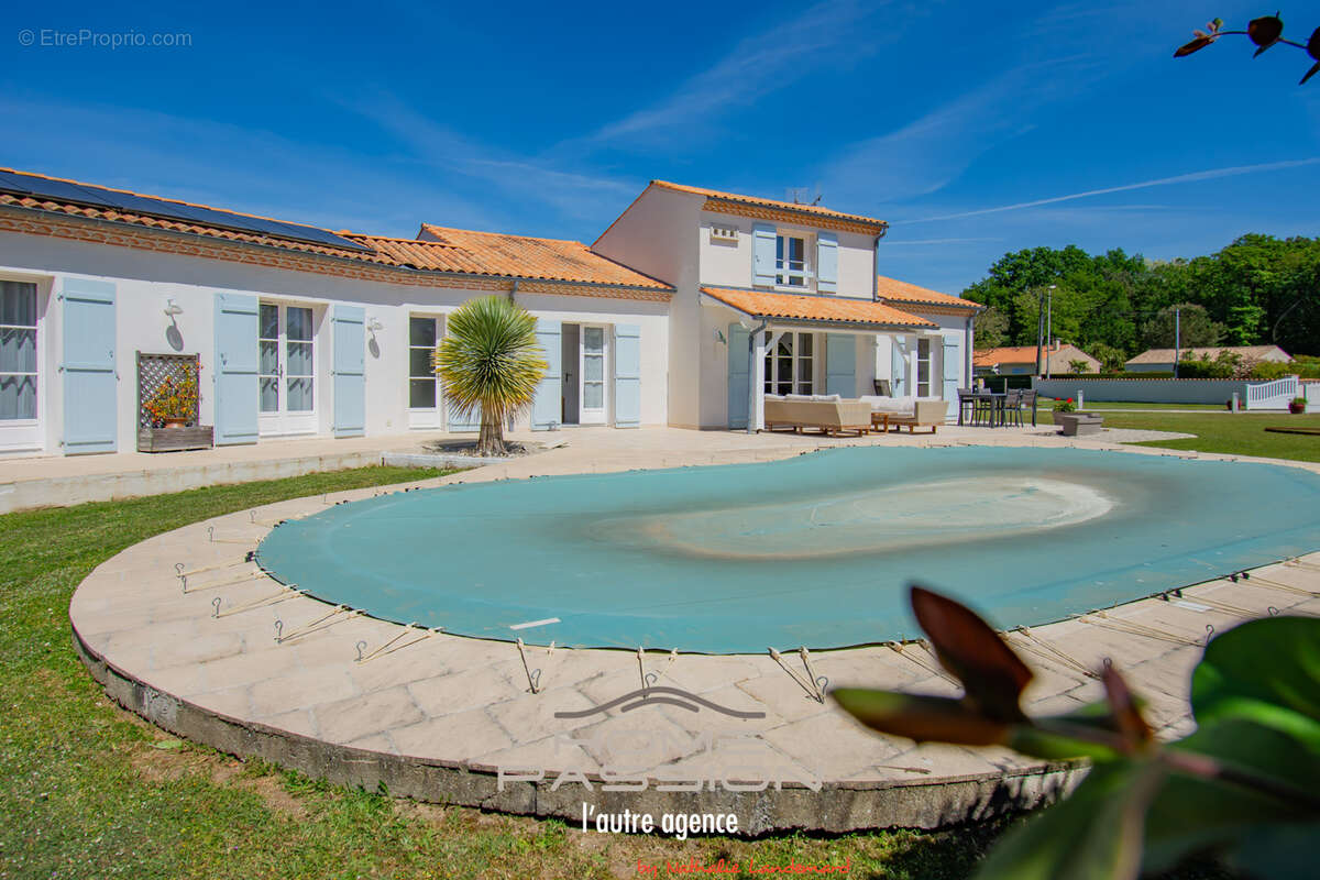 Maison à ETAULES