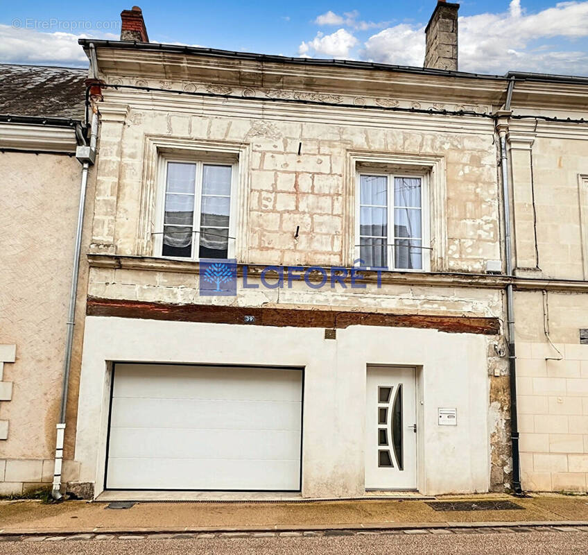 Maison à CHEILLE