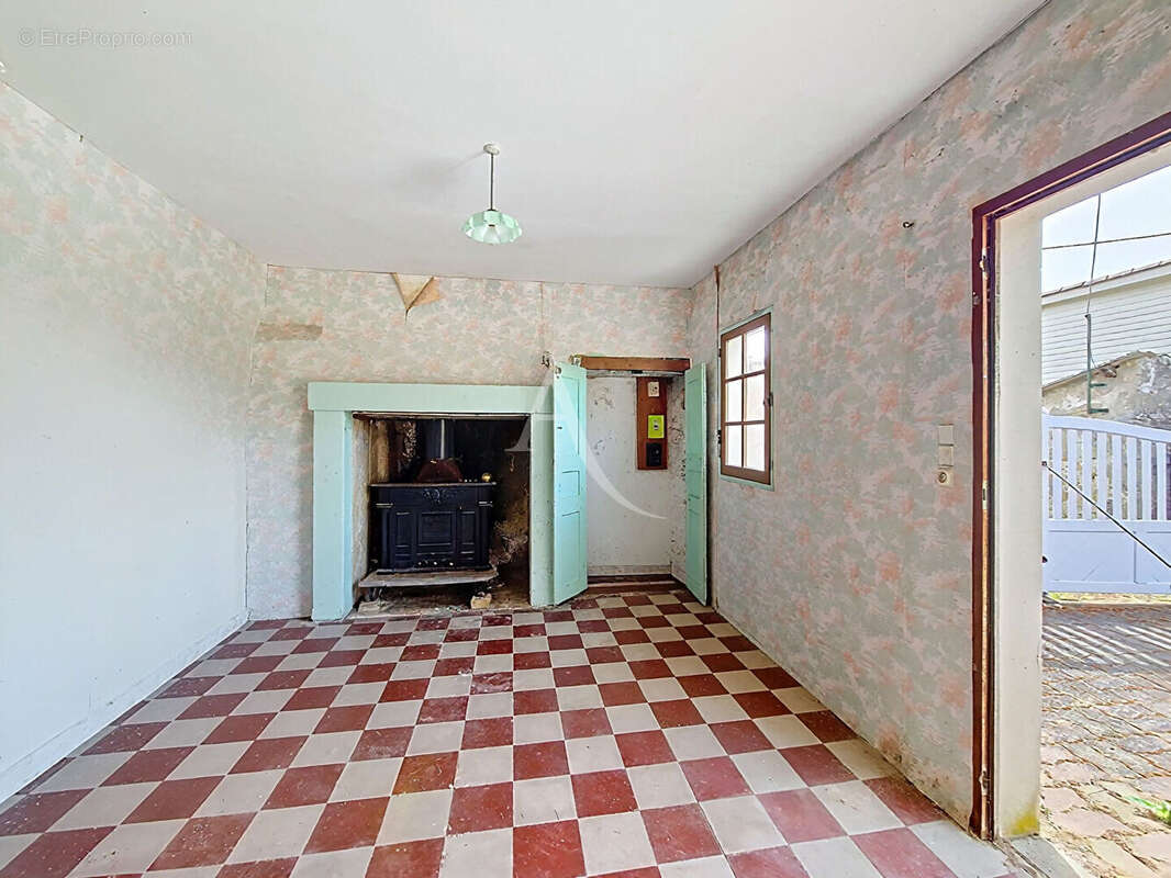 Maison à DOUE-LA-FONTAINE