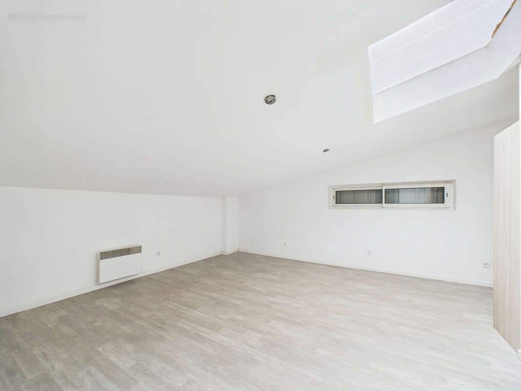 Commerce à LE BOURGET-DU-LAC