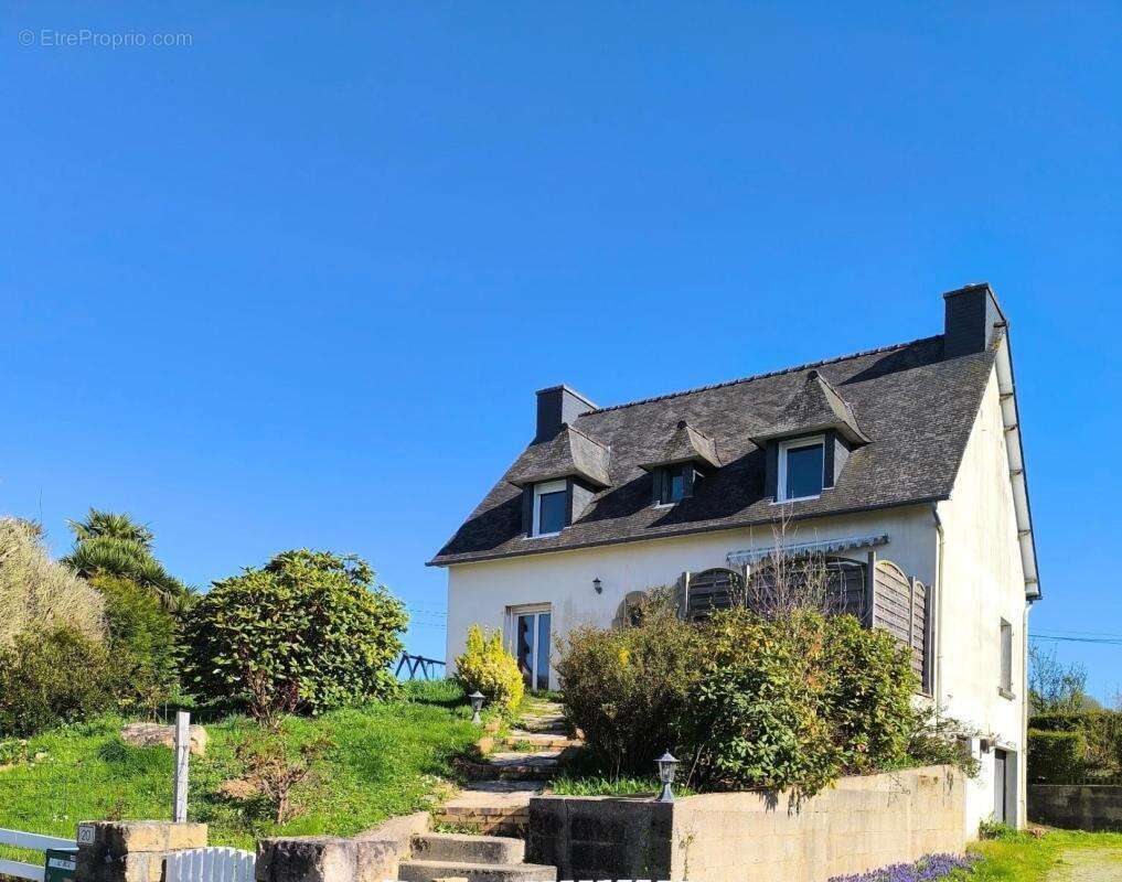 Maison à LA PRENESSAYE