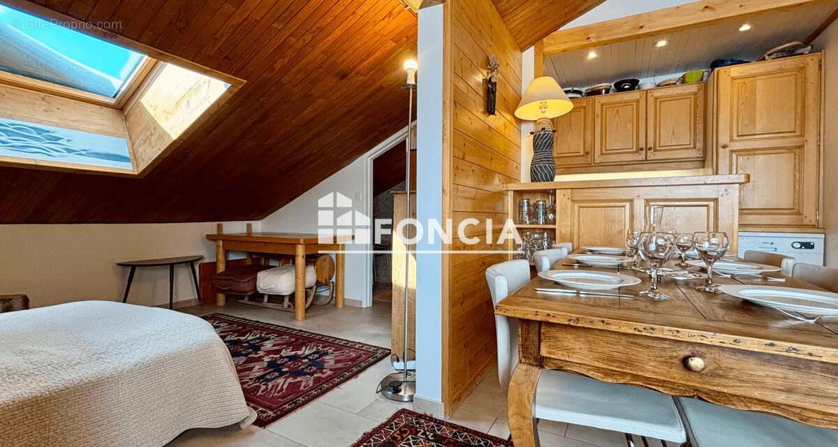 Appartement à LES ALLUES