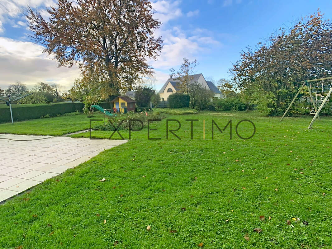 Maison à NOYERS-BOCAGE