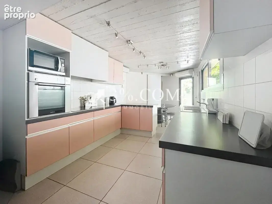 Maison de caractère au coeur de Châteauvert 340 m2 habitable - photo 12