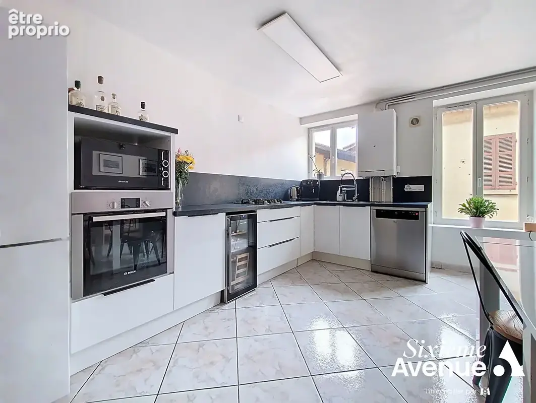 Appartement  à Sérézin du Rhône, 4 pièces, 3 Chambres, 71 m² - photo 3
