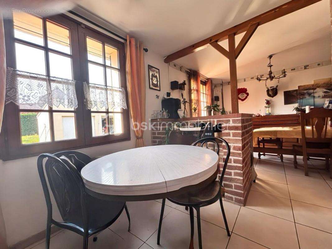 Maison à TRITH-SAINT-LEGER