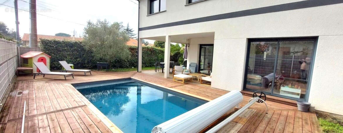 Maison à LE TAILLAN-MEDOC