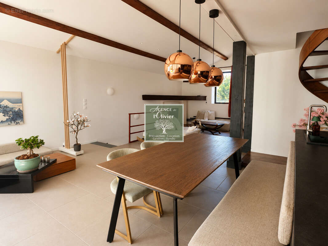 Loft d'architecte avec terrasse et parking en coeur de ville - photo 13