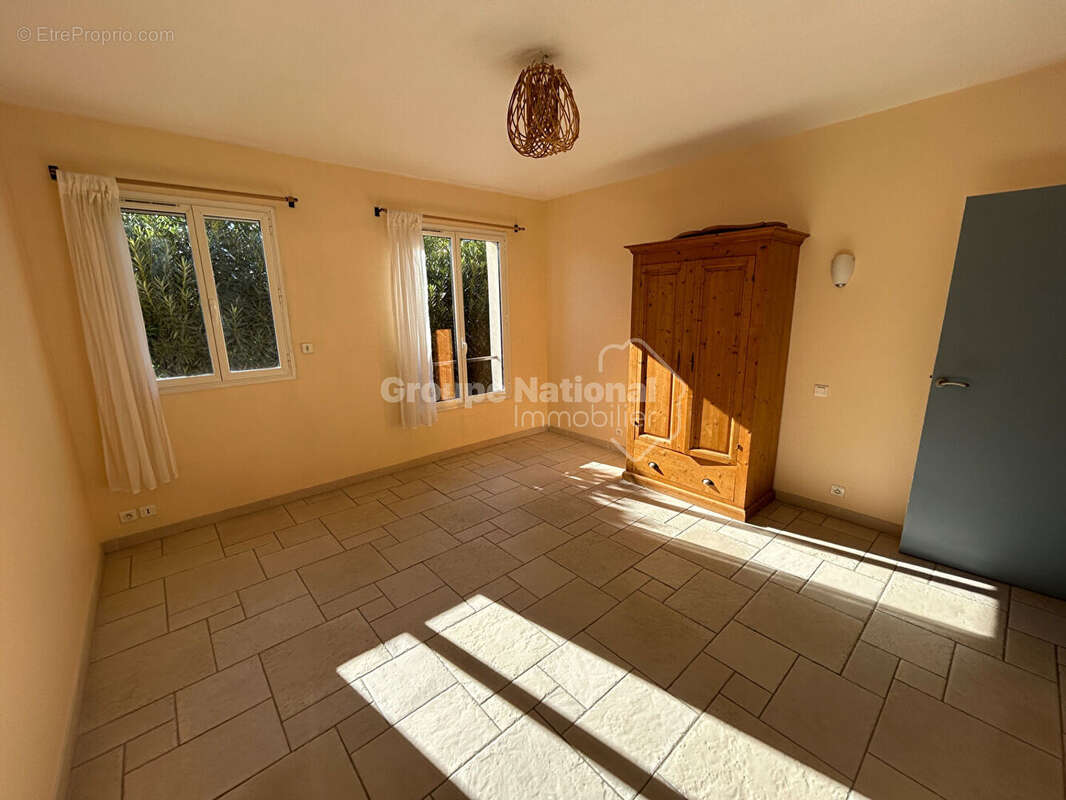 Maison à JONQUIERES