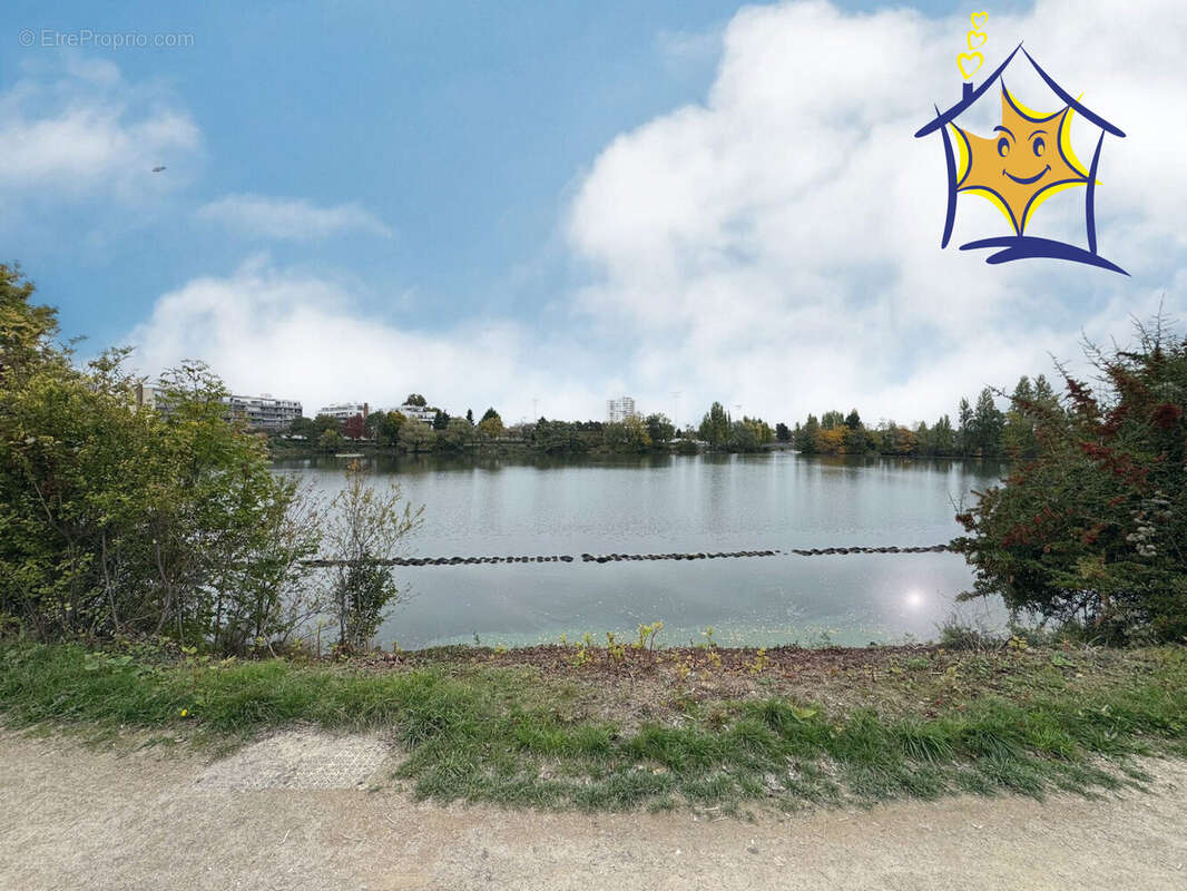 Maison à VIRY-CHATILLON