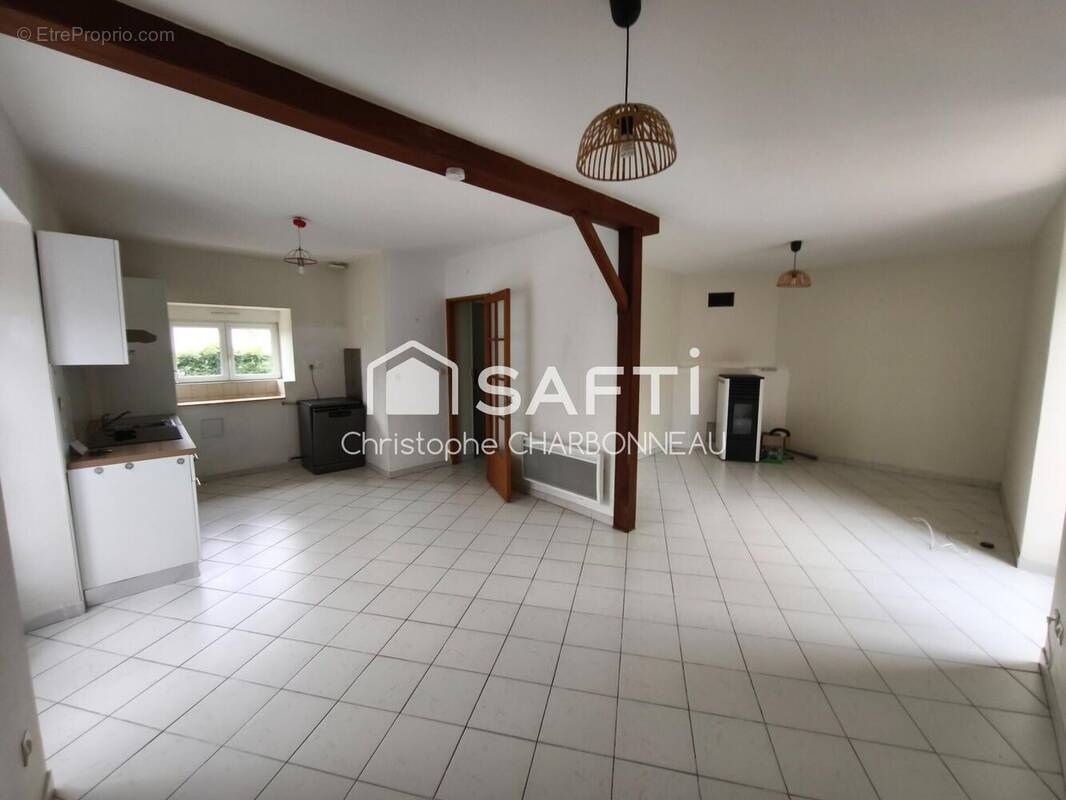 Photo 1 - Maison à BAGUER-MORVAN