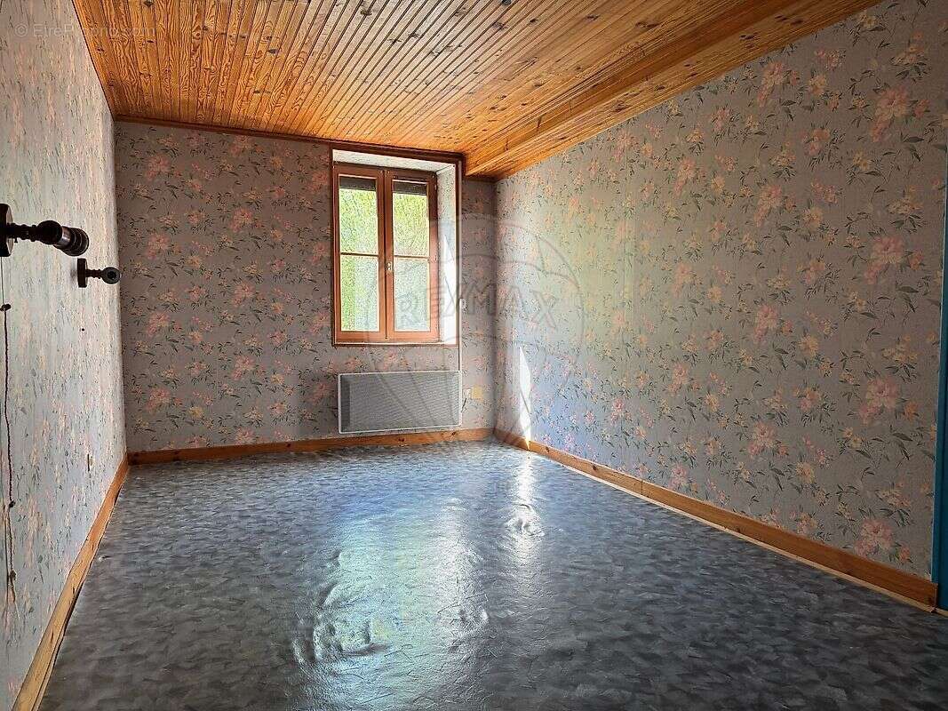 Maison à COSNE-COURS-SUR-LOIRE