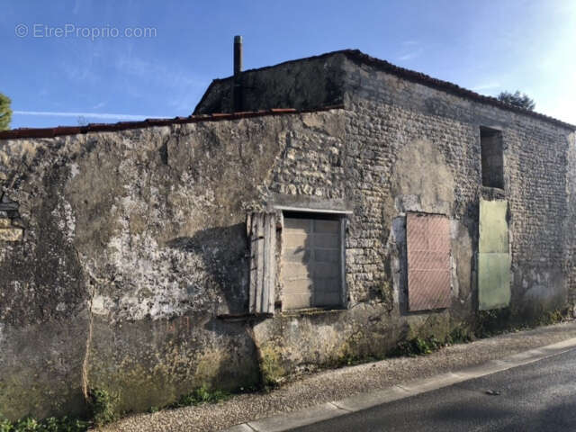Maison à THAIRE