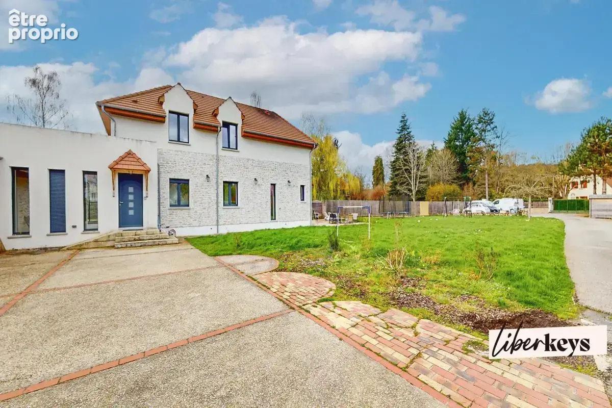 Propriété d'exception avec 12 suites indépendantes  - A Proximité de Rambouillet et Montfort L'Amaury - photo 11