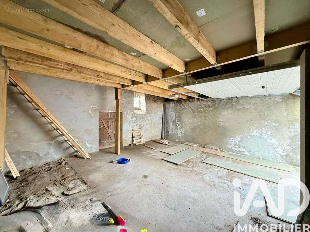 Photo 2 - Parking à COUTANCES