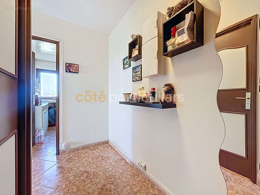 Appartement à SAINT-MAUR-DES-FOSSES