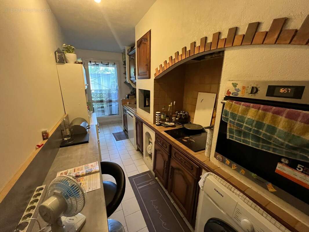 Appartement 63 m² à Marseille-10e  - photo 4