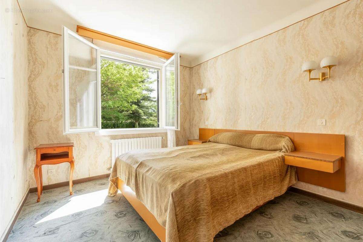 Maison à PELISSANNE
