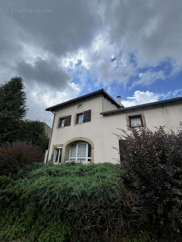 Maison à RUGNEY