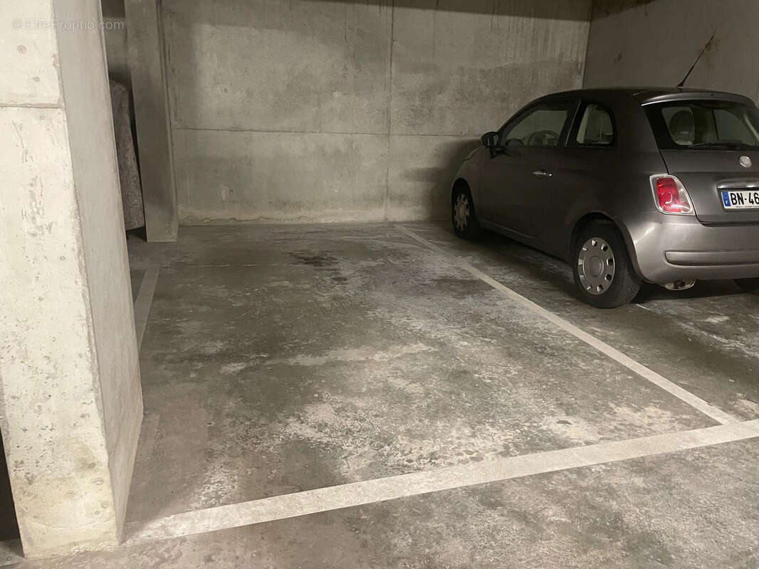 Parking à ANGLET