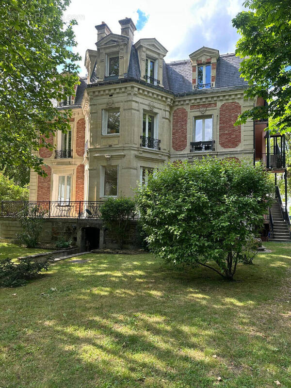 Appartement à MAISONS-LAFFITTE