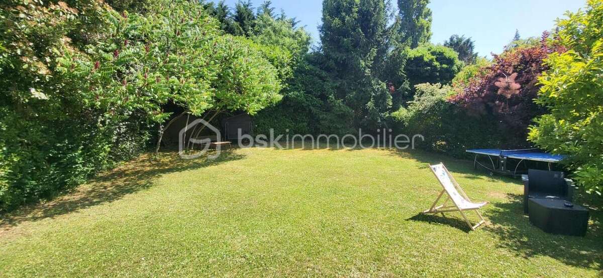 Maison à SAINT-PIERRE-DU-PERRAY