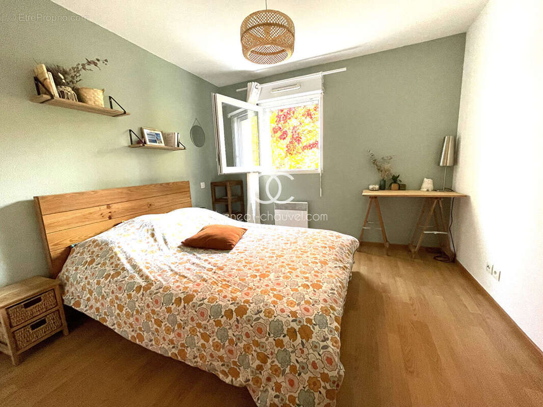 Appartement à SENE