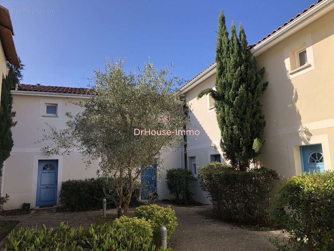 Maison à SAINT-SEURIN-SUR-L&#039;ISLE