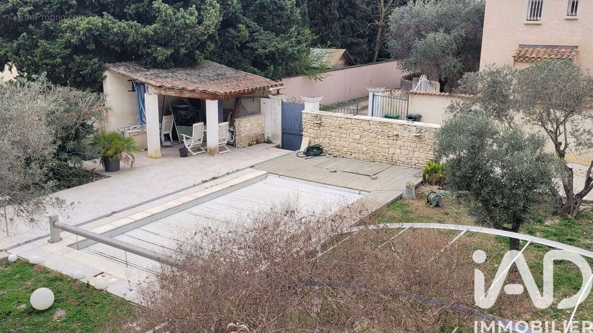 Photo 2 - Maison à MORIERES-LES-AVIGNON
