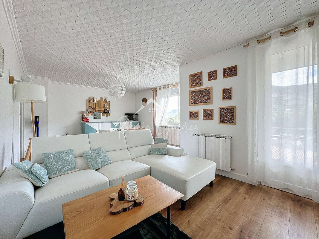 Appartement f4 81 m2 refait à neuf - photo 4