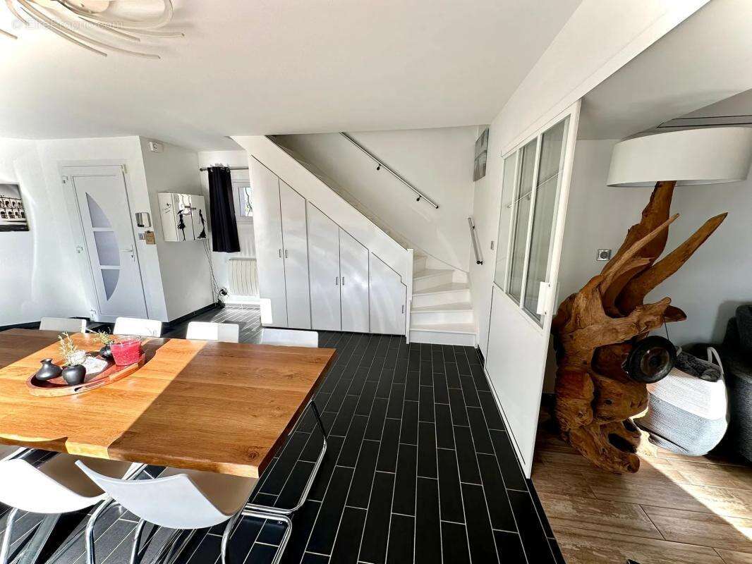 Maison à FONS