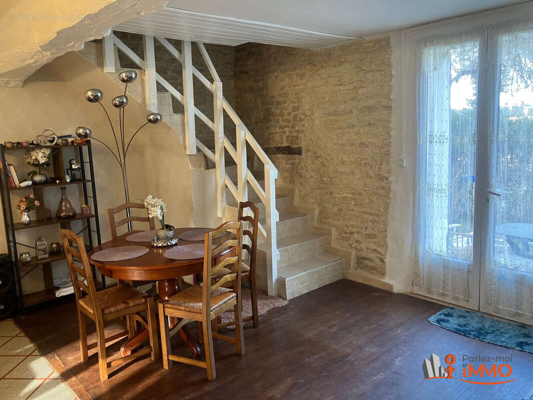 Maison à SOUGERES-EN-PUISAYE