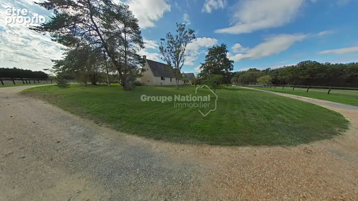 Domaine équestre clé en main sur 14 hectares, à 20 minutes de Tours - photo 4