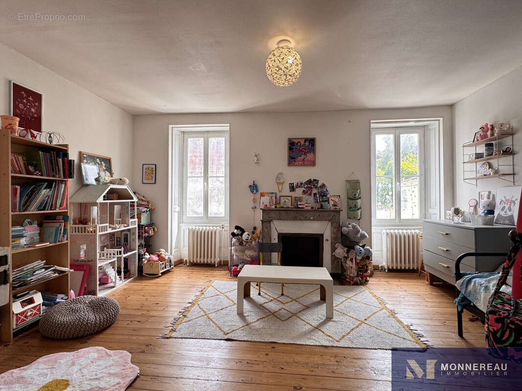Maison de caractere en coeur de ville - photo 8