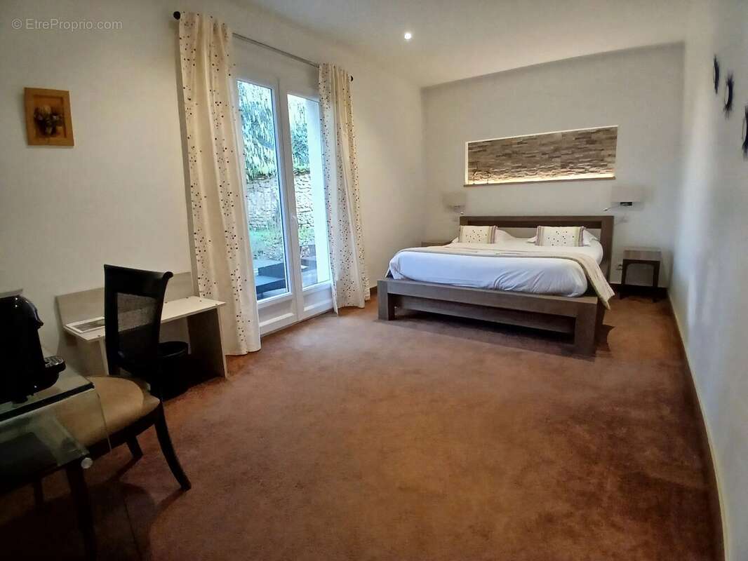 Maison à COGNAC