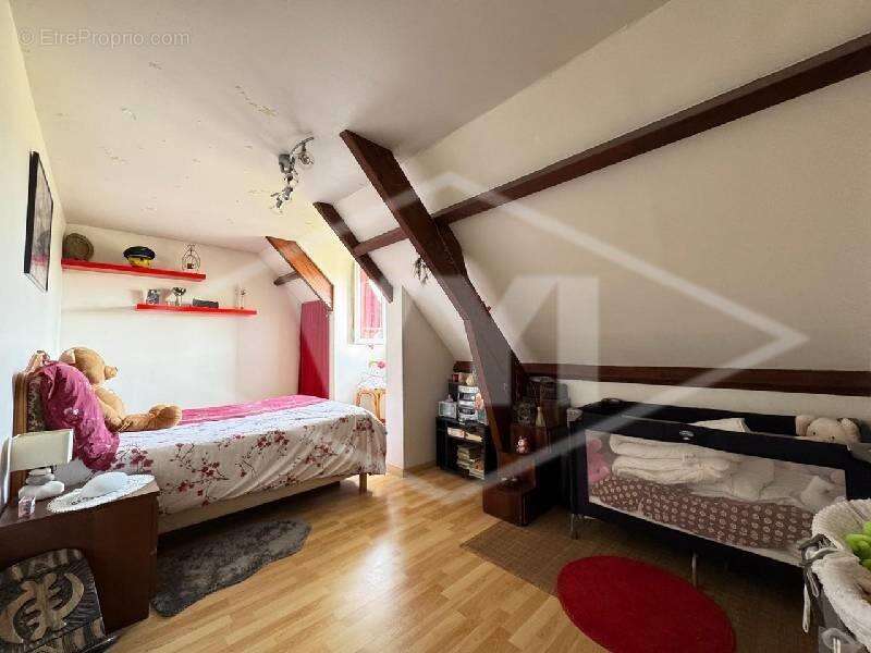 Maison à COMBS-LA-VILLE