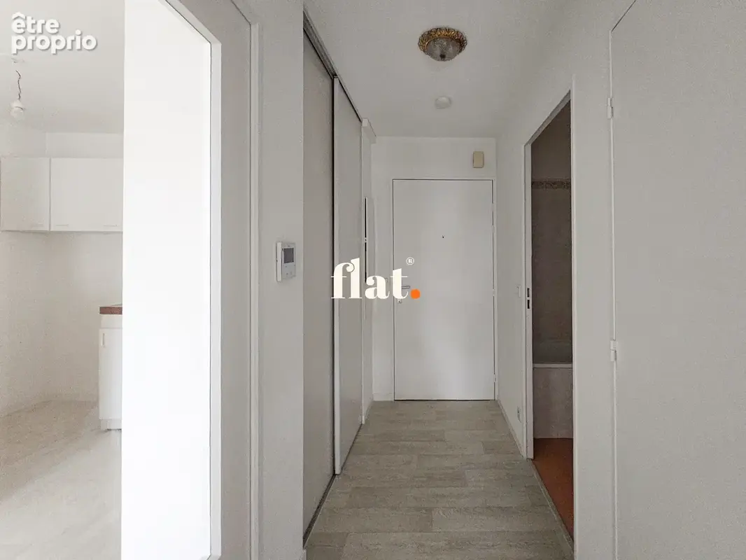 NANTES ouest - Appartement T2 - 37m2 - DPE C - aucuns travaux - 1 chambre séparée avec placard - photo 6