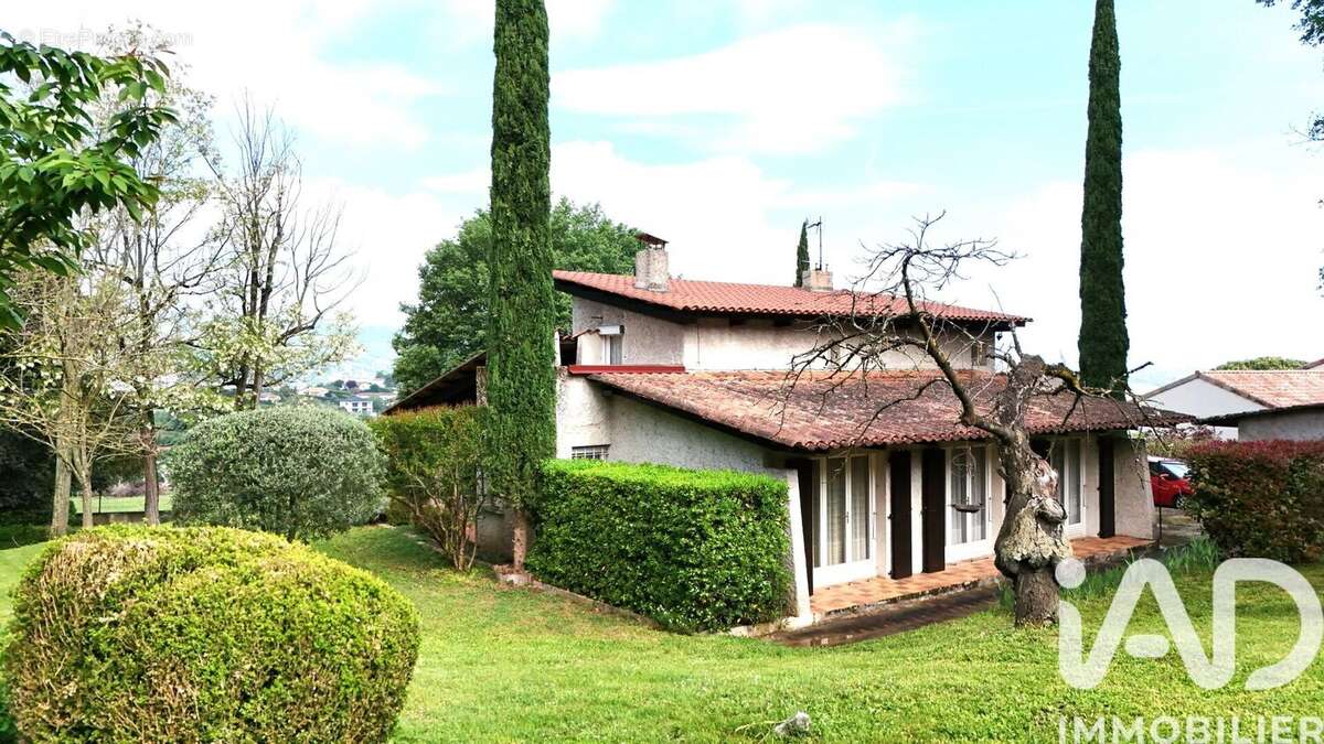 Photo 2 - Maison à LAVEYRON