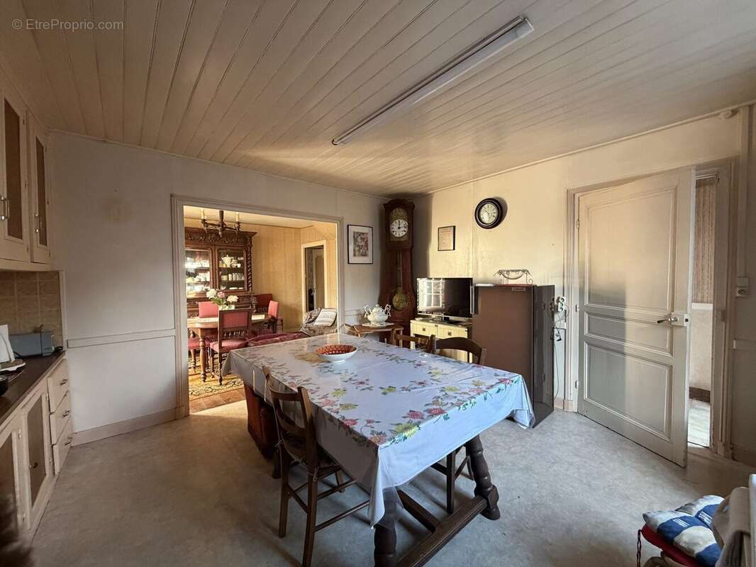 Maison à PERIGNAC