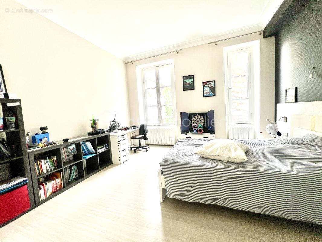 Maison bourgeoise au centre ville d'Etampes - photo 8