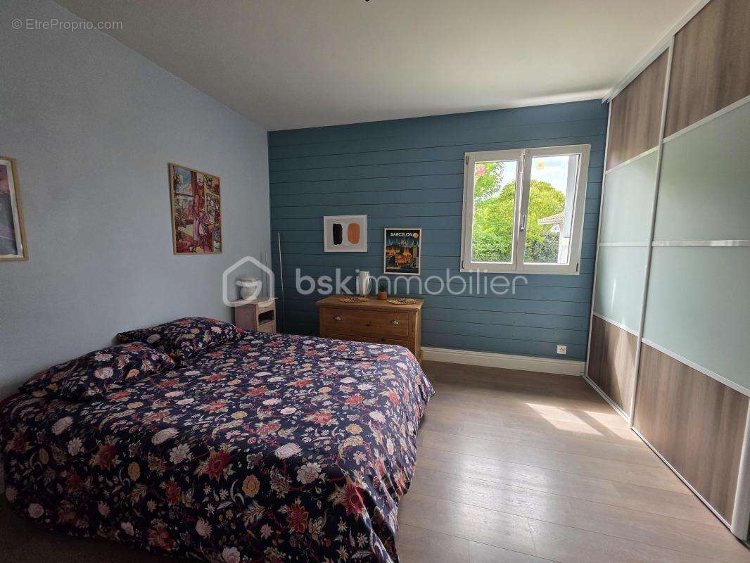 Maison 170 m² -5 chambres- jardin 4378 m²- double carport-abri - spa - photo 13