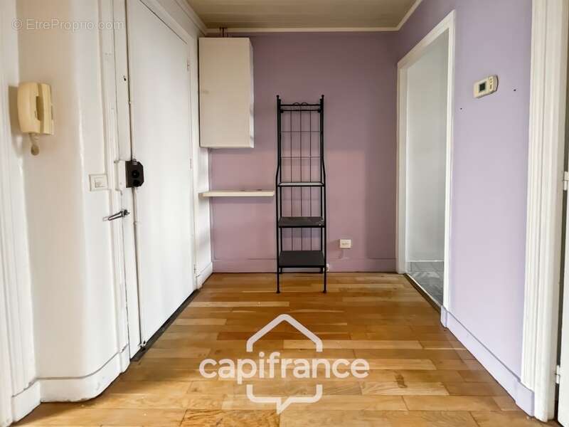 Dernier étage, charme de l’ancien et adresse recherchée aux portes de Vincennes - photo 9