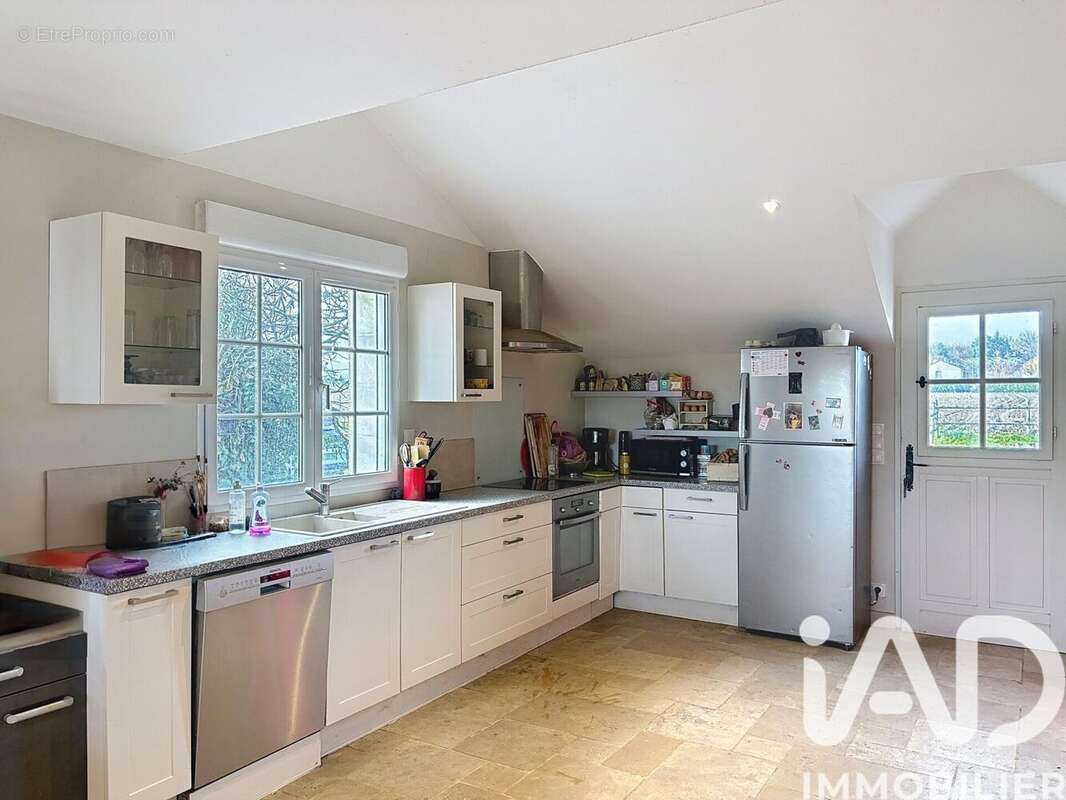 Photo 3 - Maison à CELLETTES